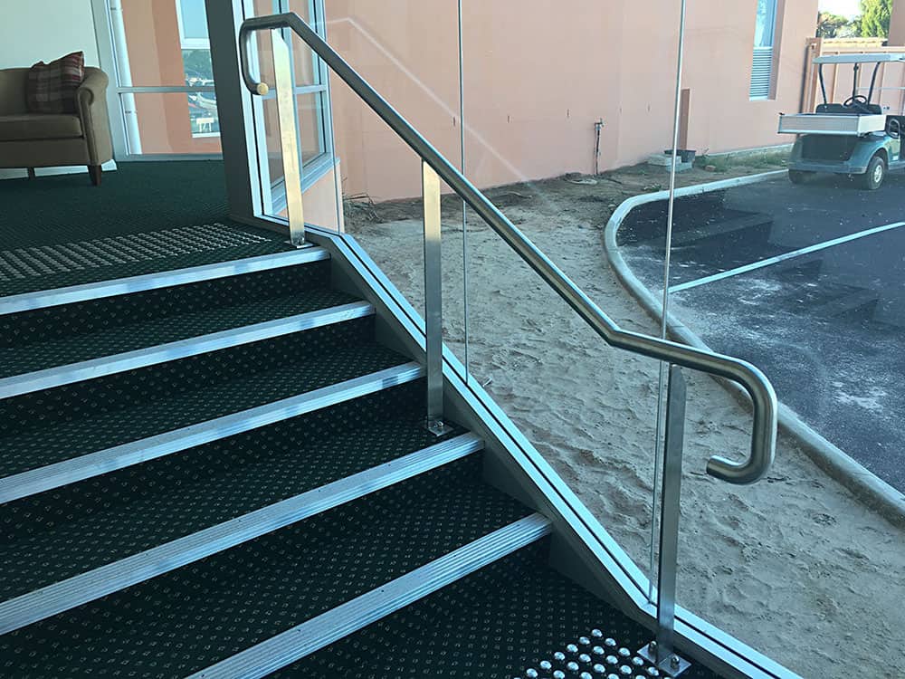 stainless-steel-balustrade-carpet-steps