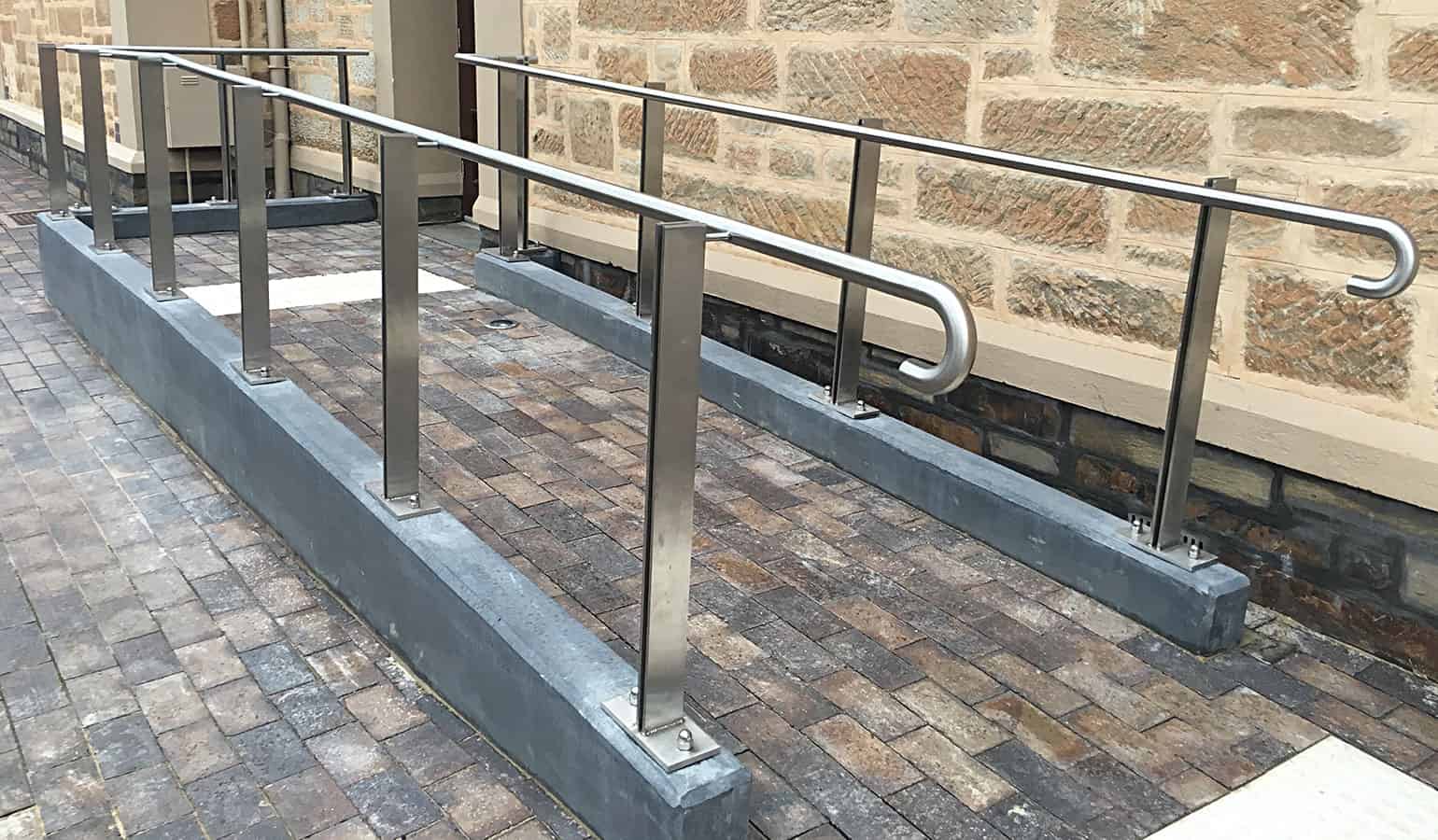 stainless-steel-handrails-balustrade-stone-long-front